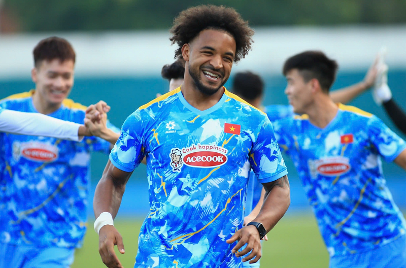 Báo Malaysia cảnh báo tuyển Lào trước sự trở lại của Xuân Son